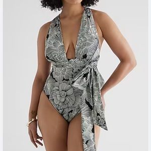 Express, ruched, convertible, body-con, one piece swimsuit. Size small